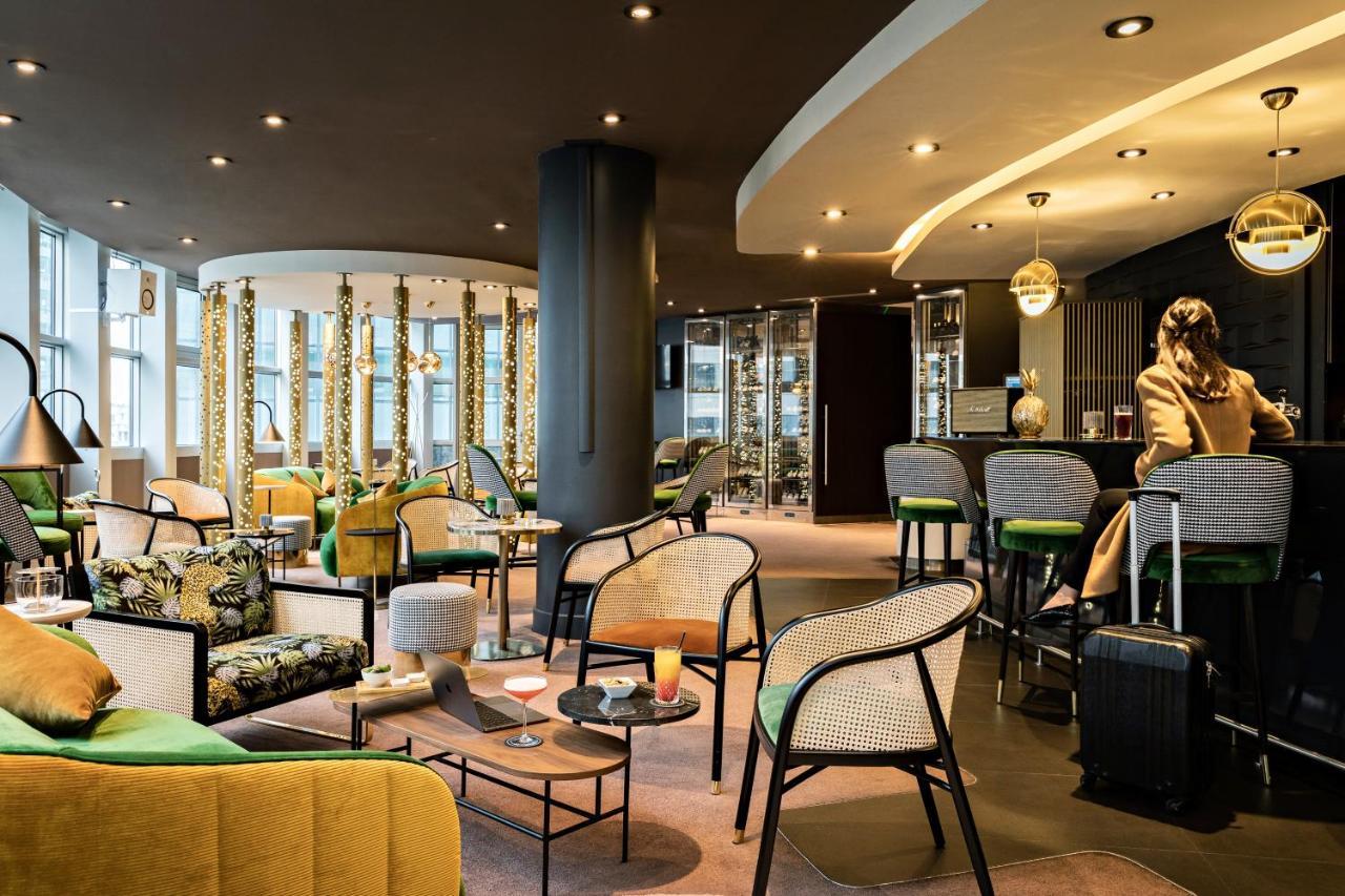 铂尔曼巴黎德芬斯度假酒店 库尔布瓦 外观 照片 The lounge at the airport